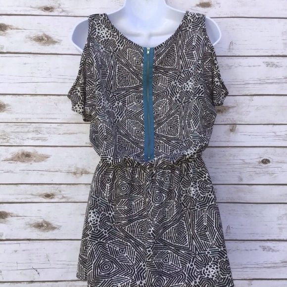 Fio Fio Cold Shoulder Tribal Print Festival Romper - Picture 4 of 7